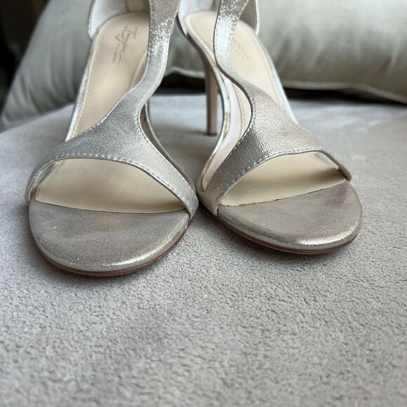 Vince Camuto Imagine Phoebe Metallic Gold Slim Heel Strappy Sandal Women 9.5 M - Picture 8 of 16